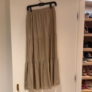 vestique Tiered Maxi Skirt in Taupe